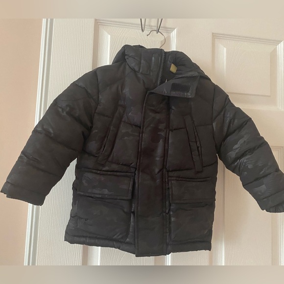 NWT black camo Appaman summit puffer coat in size 2T - Picture 8 of 9